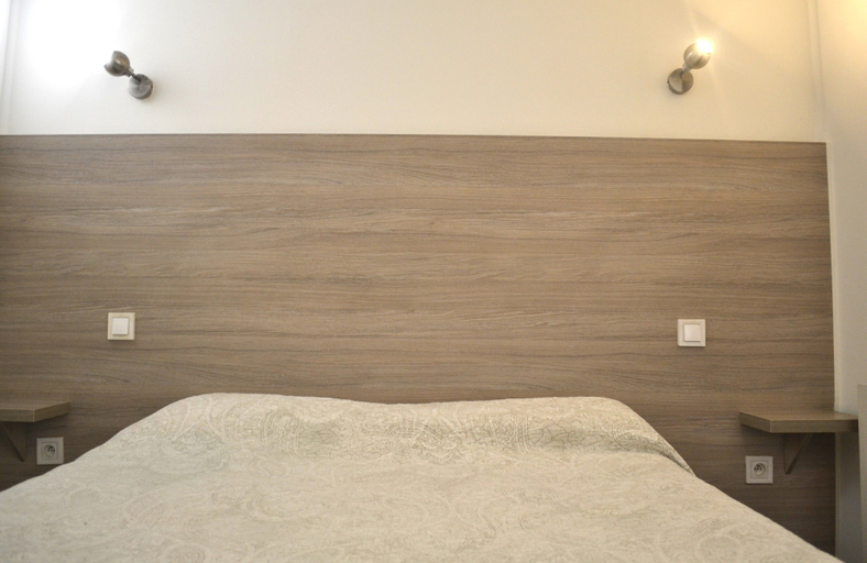 Bedroom 4, Hôtel Concorde, Gard