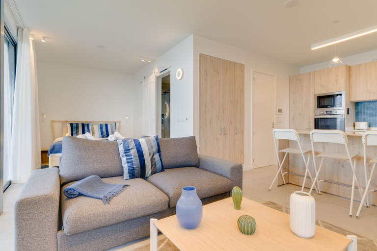 Room 5, Mar Yam Sea by Atlantic Holiday, Santana