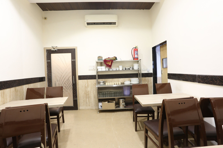 Food & Drinks 4, Hotel Kamran Residency - Near US Embassy, Mumbai Suburban