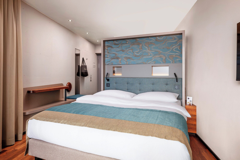 Bedroom 3, Hotel Belvoir Lake View & Spa, Horgen