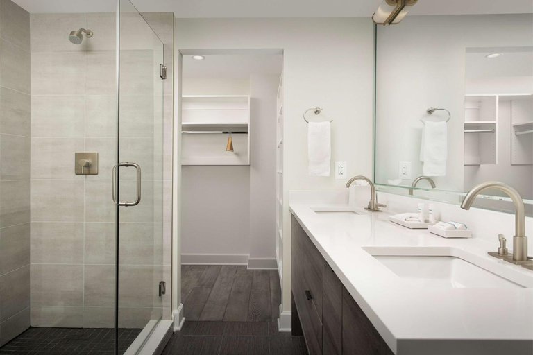 Bathroom, Home2 Suites by Hilton Nashville Downtown/Convention Center, Davidson