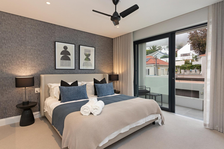 Room 4, Oceanview Secure 3bed Apt Sea Point Marlo Breeze, City of Cape Town