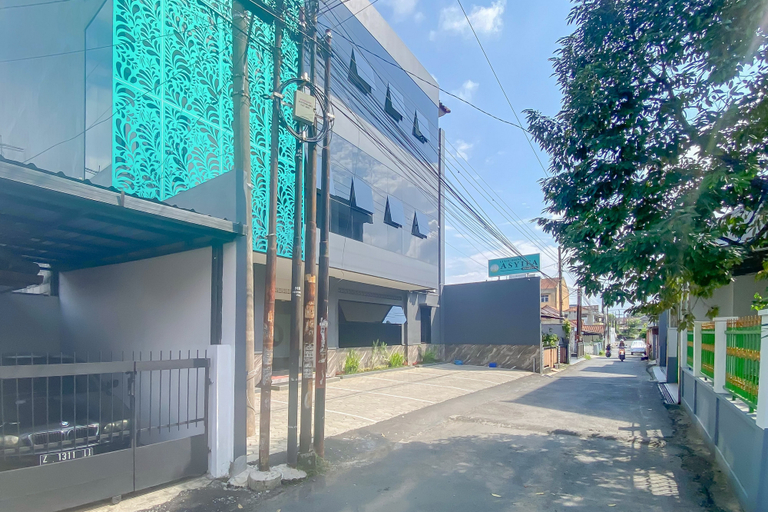 Exterior & Views 2, Sans Stay Syariah Asyifa Purwokerto, Banyumas