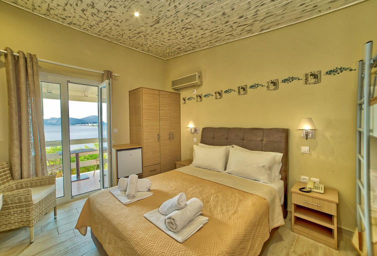 Bedroom 2, Venus Beach Hotel Nea Stira, Central Greece