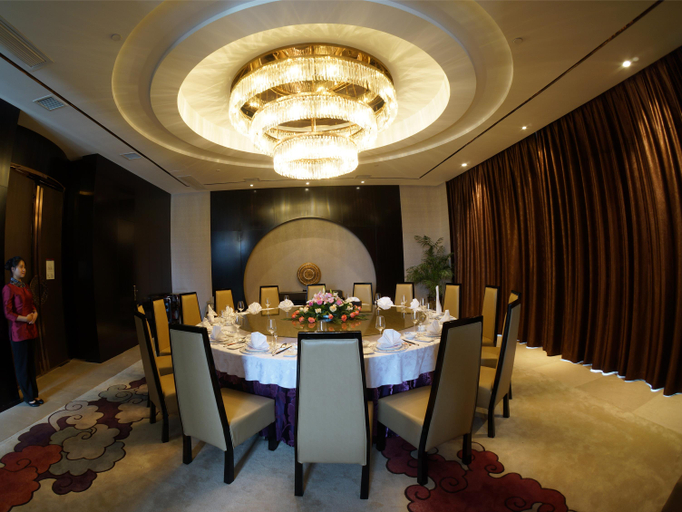Food & Drinks 3, Argylehotel xingyi, Qianxinan Buyei and Miao