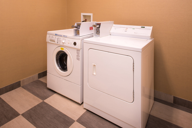 Bathroom 3, Holiday Inn Express & Suites BUCYRUS by IHG, Crawford