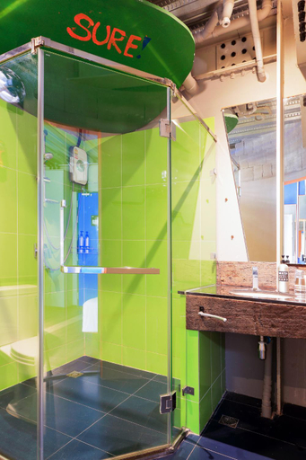 Bathroom 7