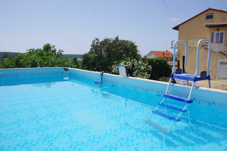 Sport & Beauty 3, Serene Barbat Escape With Just Minutes From the Beach, Lopar/Supetarska Draga