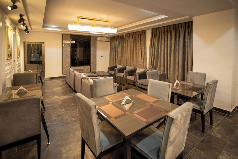 Food & Drinks 4, Vynedresa Hotel, AbujaMun