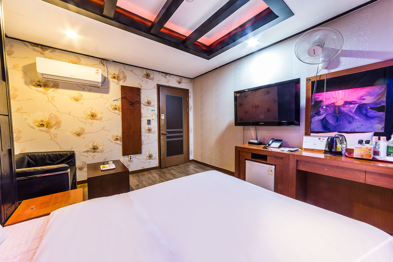 Bedroom 2, Chuncheon VIP, Chuncheon