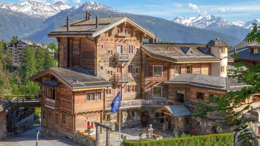 Exterior & Views 2, Hostellerie du Pas de L'Ours Relais et Chateaux, Sierre