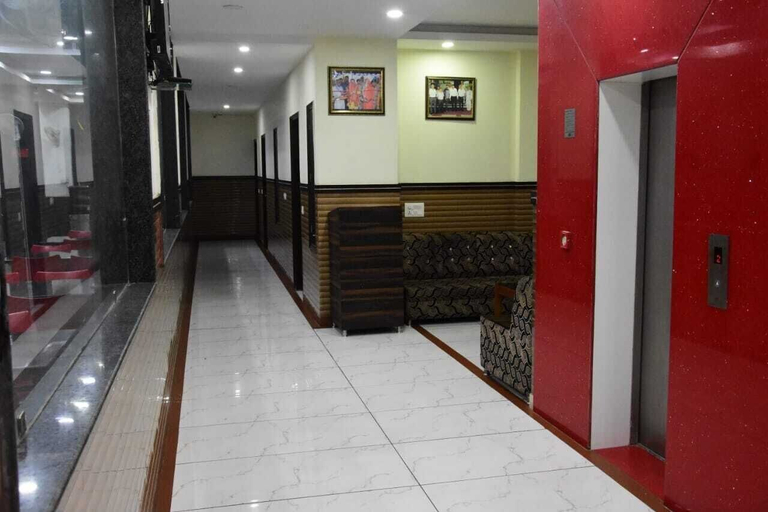 Others 5, Hotel Ambassador, Reasi