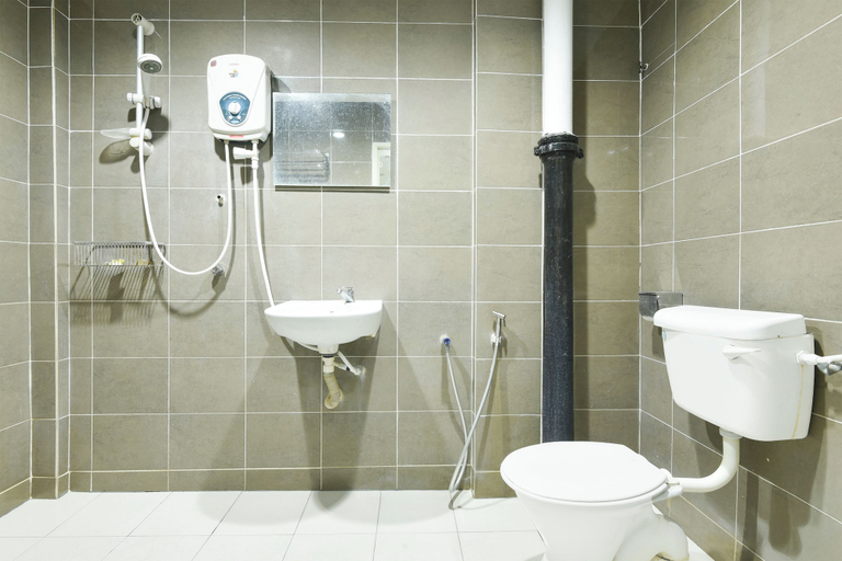 Bathroom, Hotel O KB Near Siti Khadijah Market Formerly KB 7 Days, Kota Bharu