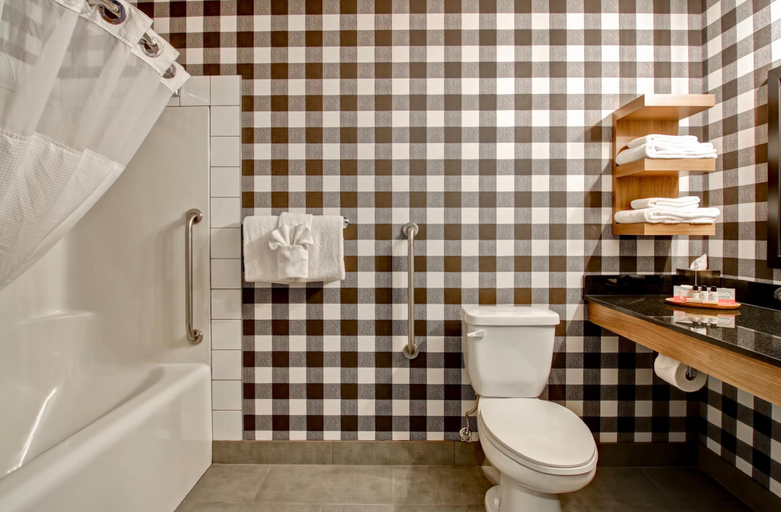 Bathroom 5, Canalta Lodge Banff, Division No. 15