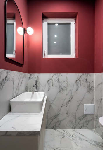 Bathroom 3, Refined & Spacious 3-Bedroom Flat Near Cismigiu, Balcony with Boulevard Views, Municipiul Bucuresti