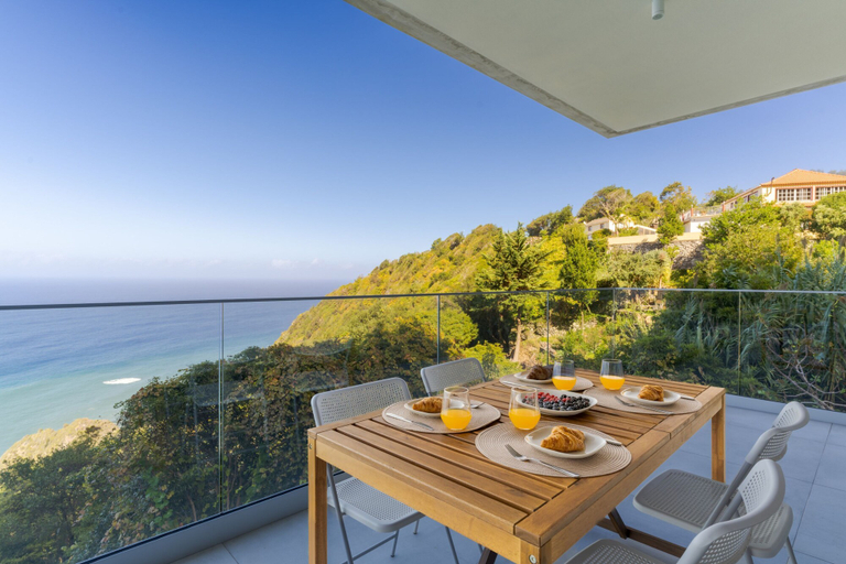 Room 4, Mar Yam Sea by Atlantic Holiday, Santana