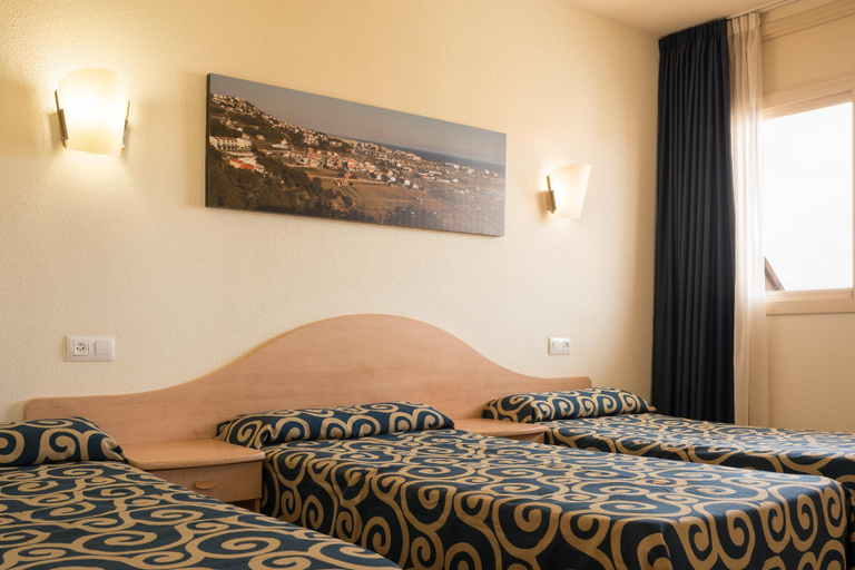 Bedroom 3, Hotel H TOP Royal Sun Suites, Barcelona