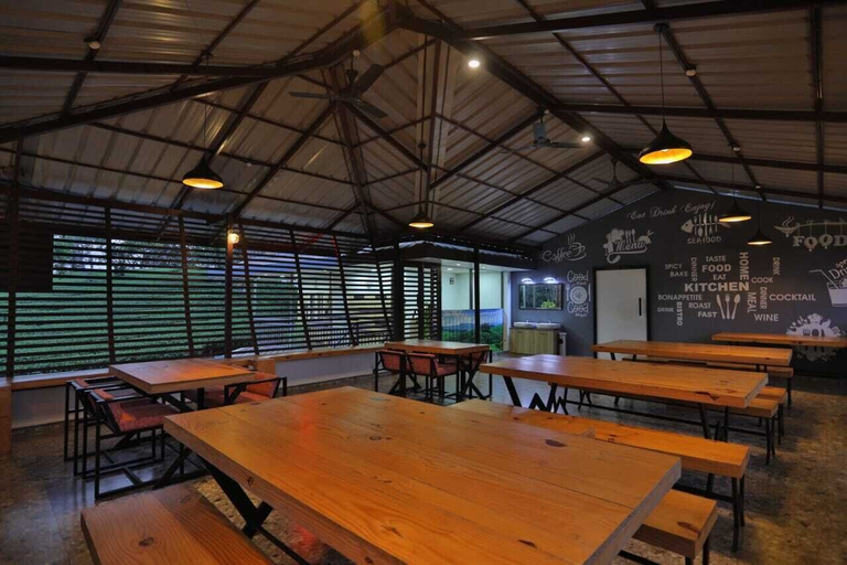 Food & Drinks, The Svarga Hill View Resort, Idukki