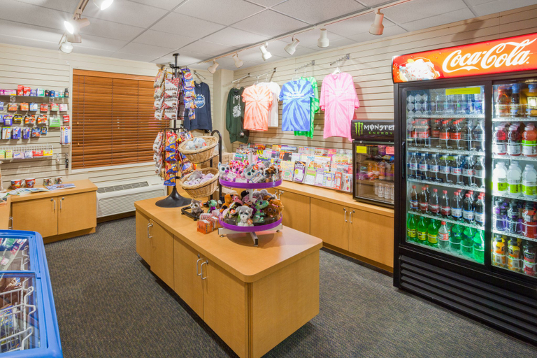 Food & Drinks 5, Holiday Inn Express & Suites BRAINERD-BAXTER by IHG, Crow Wing