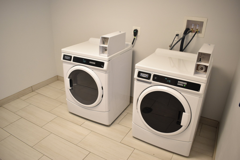 Bathroom 1, Holiday Inn Express & Suites BOSTON SOUTH - RANDOLPH by IHG, Norfolk