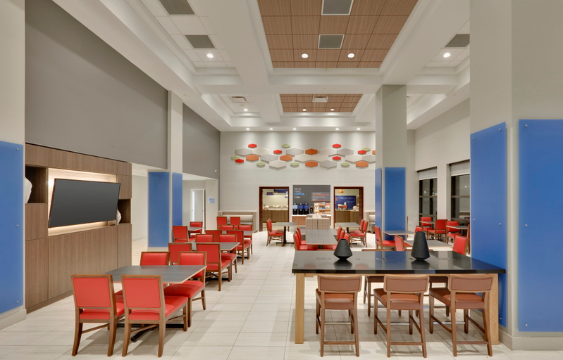 Food & Drinks 4, Holiday Inn Express & Suites IRVING CONV CTR - LAS COLINAS by IHG, Irving