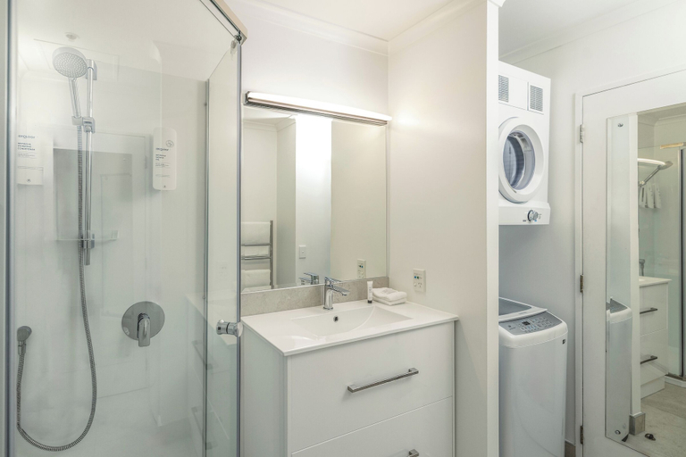 Bathroom 4, Quest Auckland, Waitakere