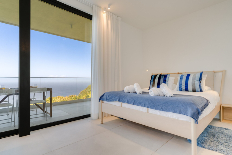 Room 3, Mar Yam Sea by Atlantic Holiday, Santana