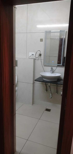 Bathroom 4, Hotel Pisals, Bhopal