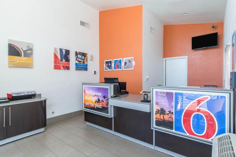 Public Area 2, Motel 6 Bakersfield, CA - Central, Kern
