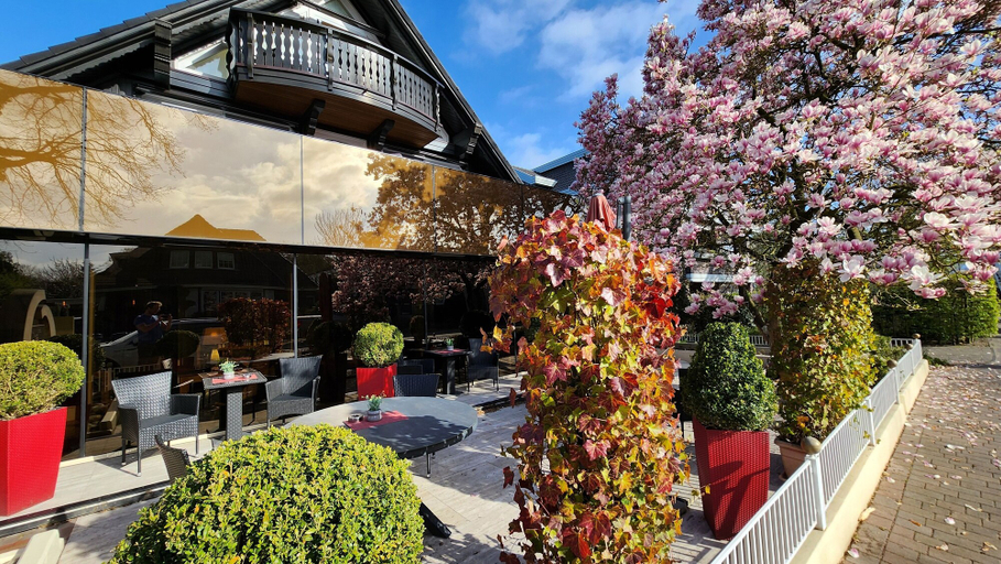 Exterior & Views 2, Villa am Park, Ammerland