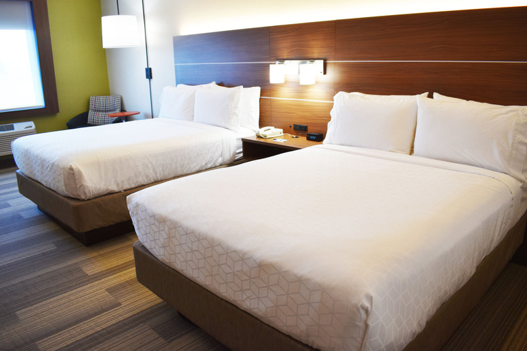 Bedroom 4, Holiday Inn Express & Suites ALBANY by IHG, Linn