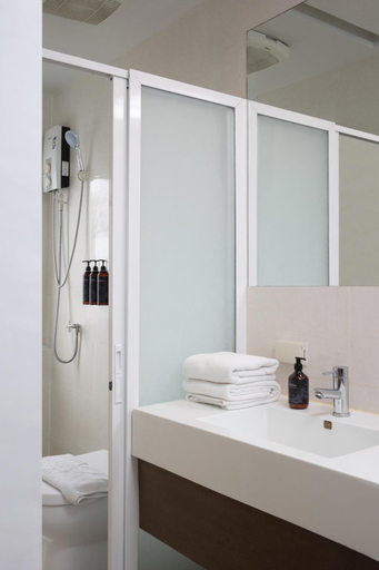 Bathroom 30