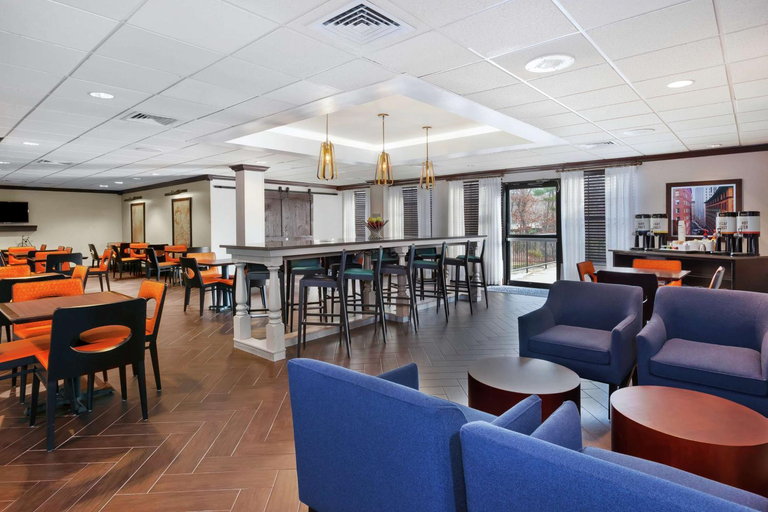 Public Area 2, Hampton Inn Boston/Peabody, Essex