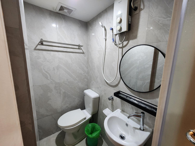 Bathroom 4, Stone House Hotel Mabini, Manila City