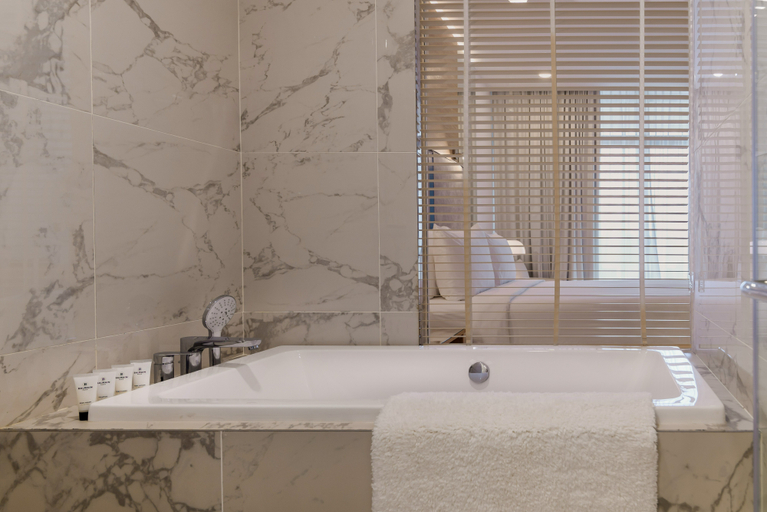Bathroom 4