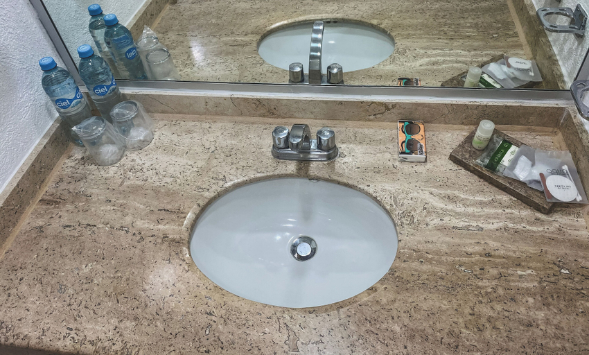 Bathroom 5, Days Inn by Wyndham Tuxtepec, Dist. Tuxtepec