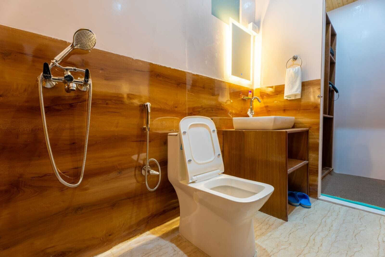 Bathroom 3, Falcon'S Cottages, Leh
