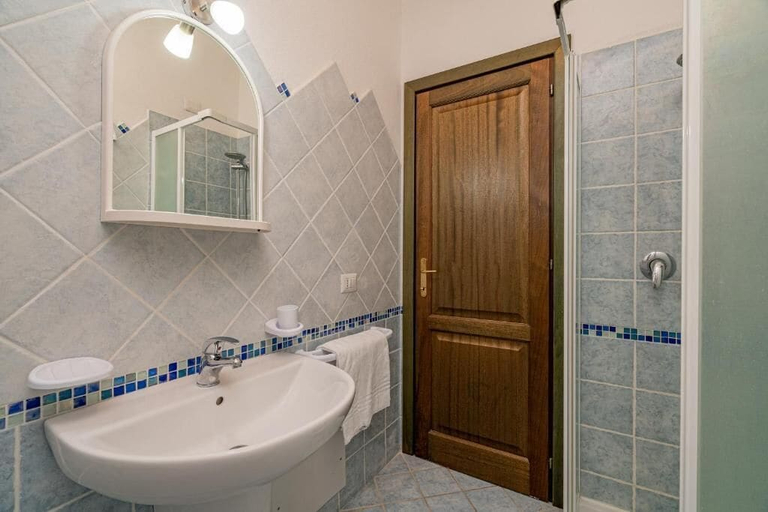 Bathroom 3, Residenza Le Farfalle, Sassari