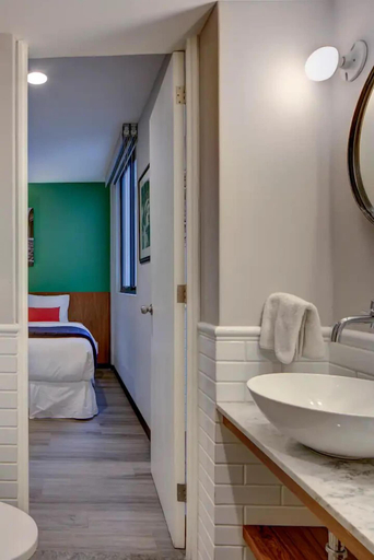 Bathroom 3, VERACRUZ 20 by Mr. W, Mexico City