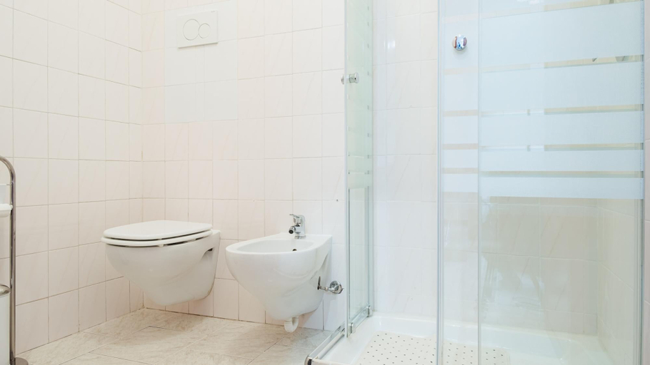 Bathroom, Vista Lago Apartment - Italian Homing, Brescia