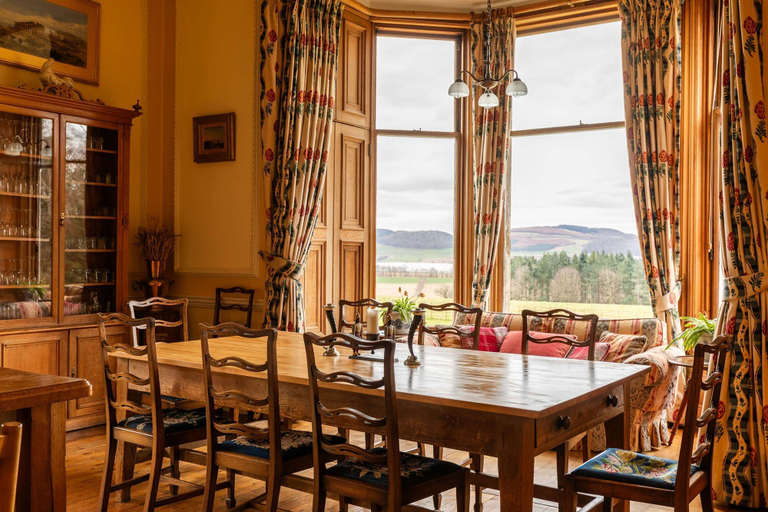 Room 3, Errol Park - Grand Stately Home Views, Perthshire and Kinross