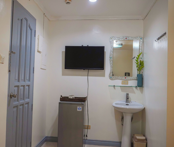 Bathroom 4, Boracay Paradise Hotel, Malay