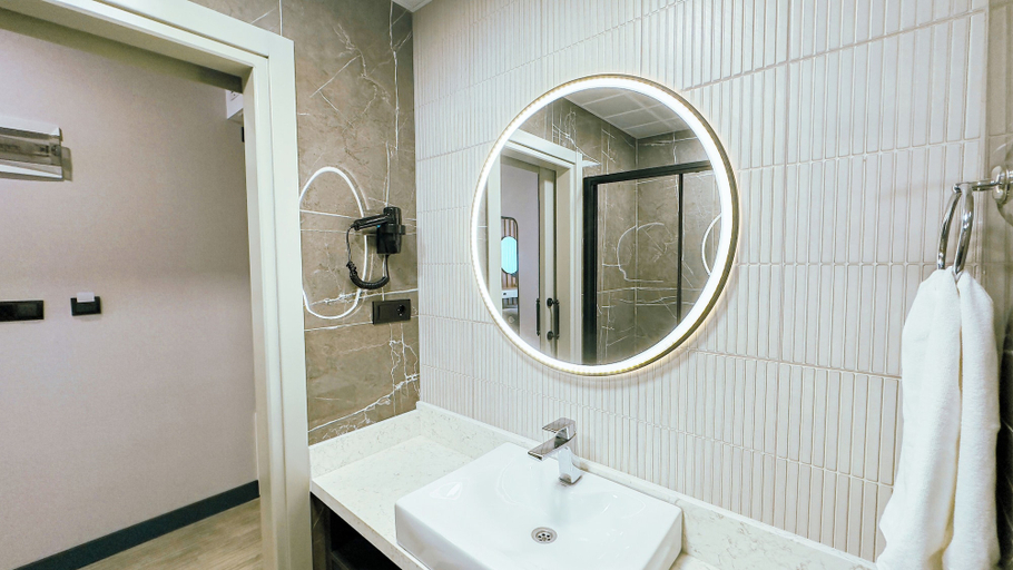 Bathroom 4, Kaya Home Hotel, Merkez