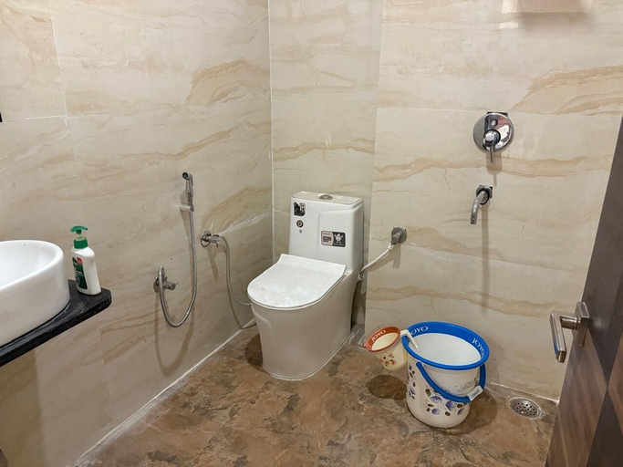 Bathroom, DM PAYING GUEST HOUSE, Varanasi