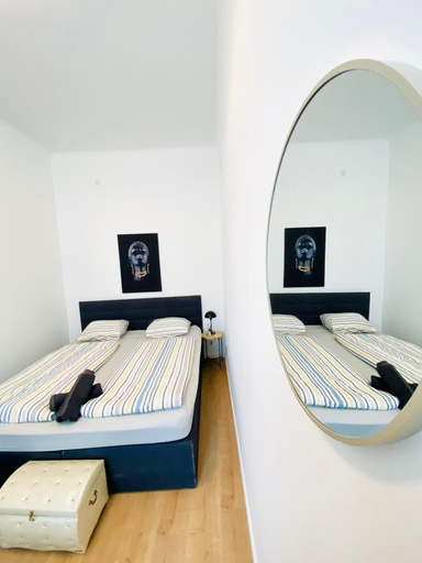 bedroom 16