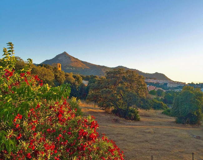 View from property 2, Res. Le Vieux Moulin Ile Rousse, Apartment for 4 Pers, Haute-Corse
