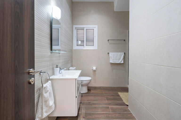 Bathroom 3, Aura 2-Bedroom Apartment in Larnaca, Larnaca