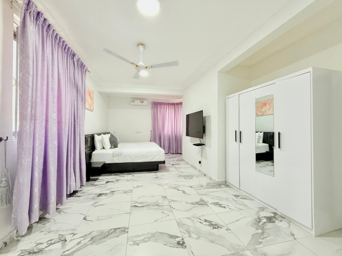 Bedroom 5, Jacuzzi Nori, Tema