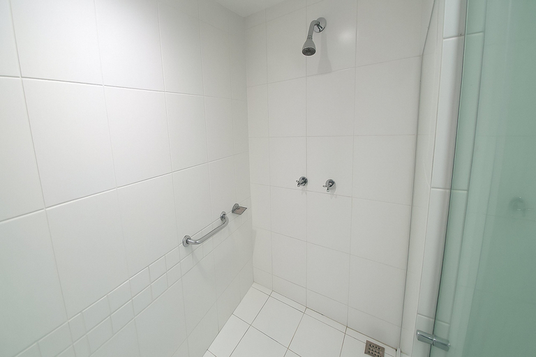Bathroom, Flat Próximo ao Riocentro - Barra da Tijuca, Rio de Janeiro
