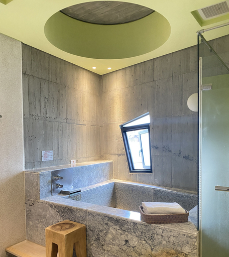 Bathroom 5, Smoking Rock Resort, Yilan